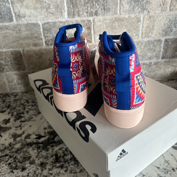 Adidas Bravada 2.0 Platform Mid Lifestyle Shoes - Picture 4 of 6